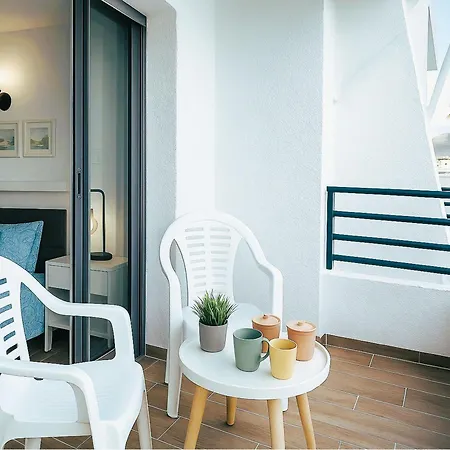 Live Punta Columbus Pool & Front Punta Del Hidalgo