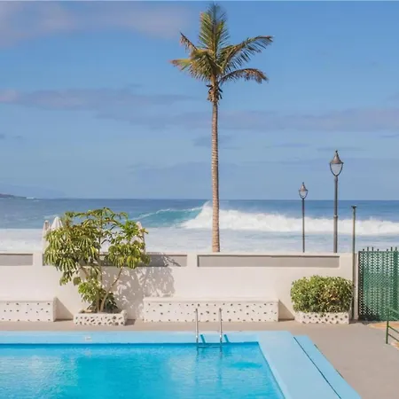Live Punta Columbus Pool & Front Appartement